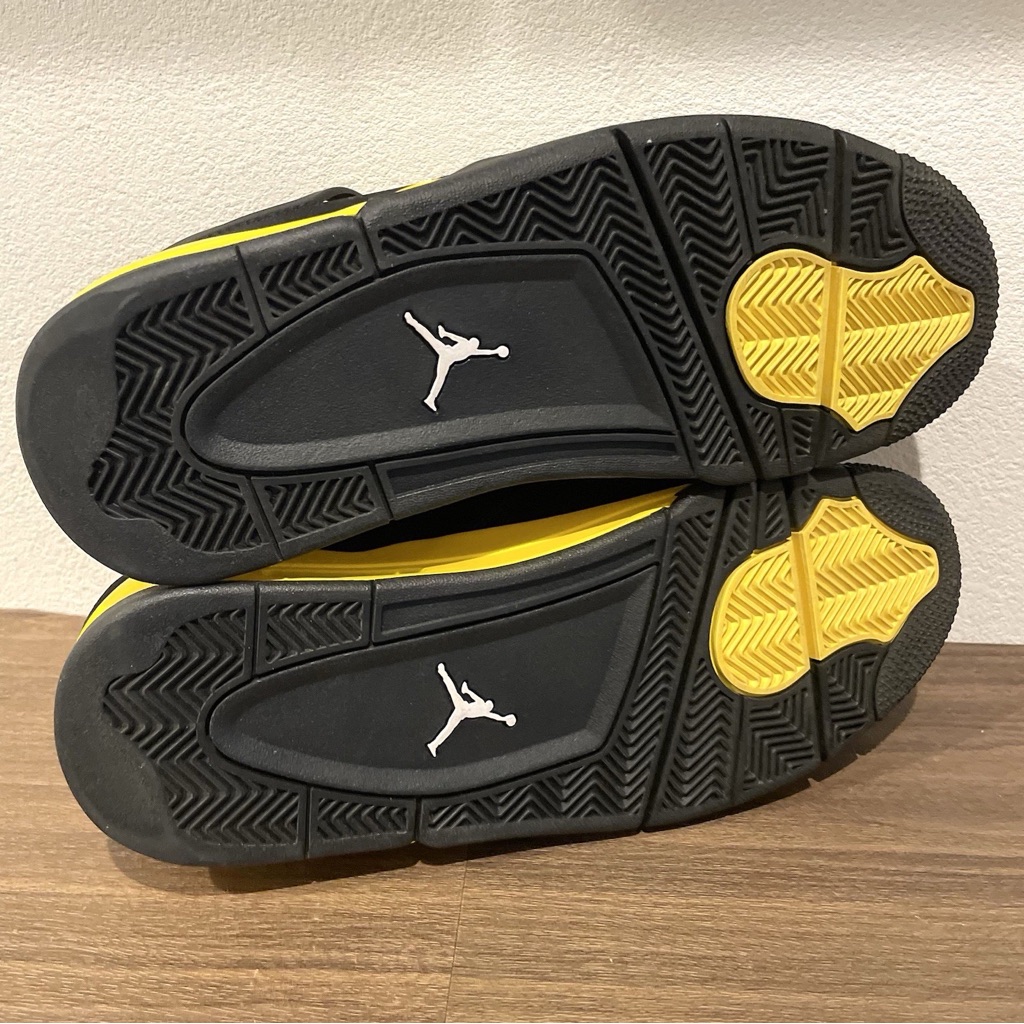 Nike Air Jordan 4 Retro Thunder Black/Yellow